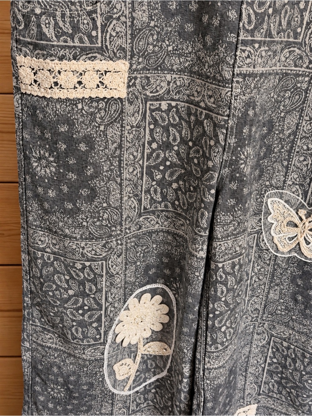 POL Paisley Wide Leg Overalls Crochet Star Butterfly Lace Gray Medium - Picture 7 of 8